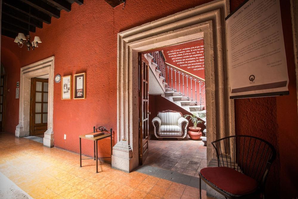Portico Hotel & Galeria Morelia Exterior photo