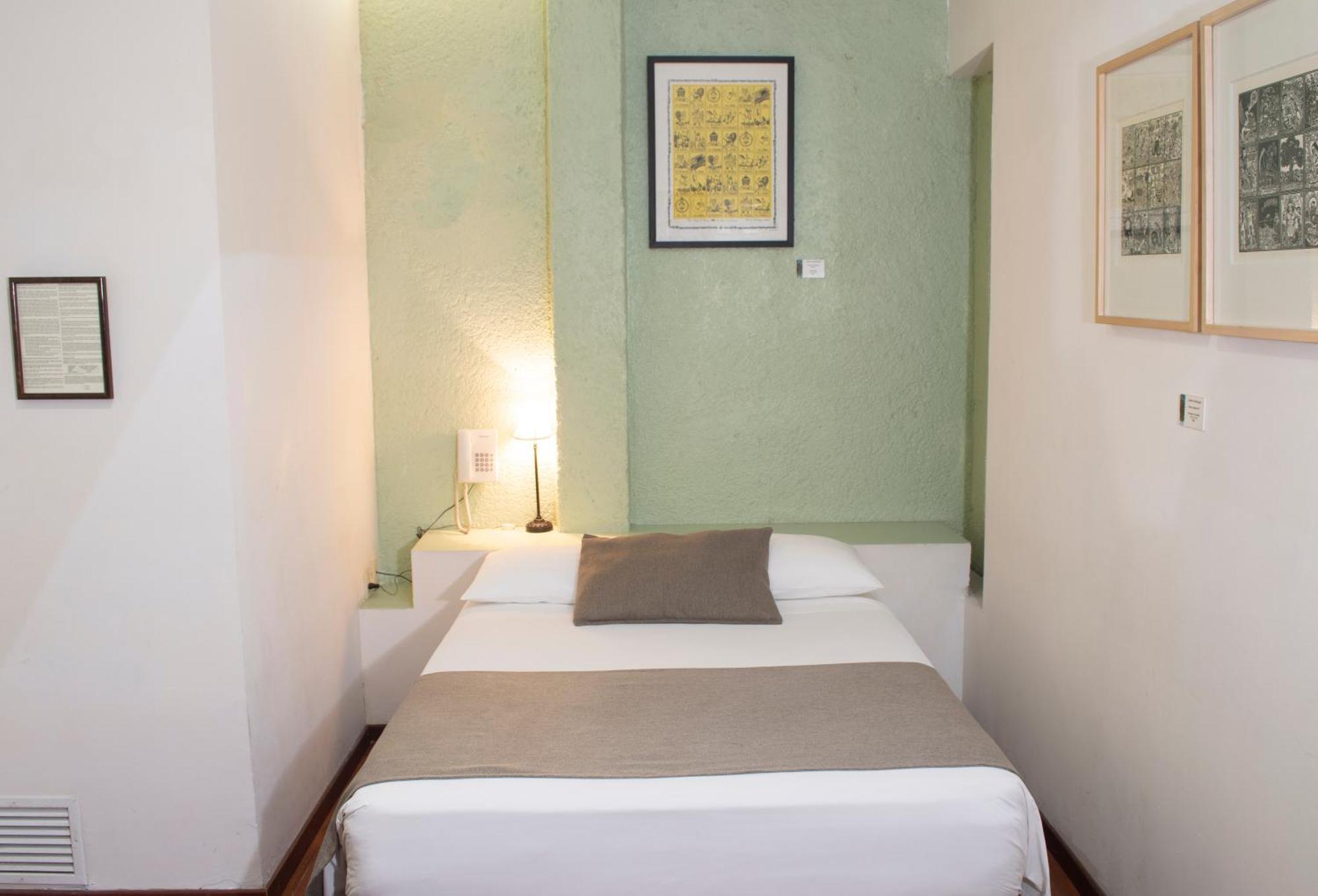 Portico Hotel & Galeria Morelia Room photo